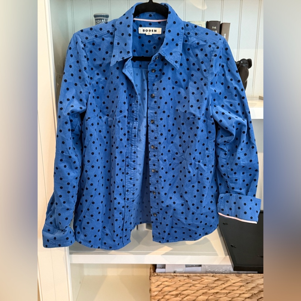 Boden Blue Shirt with Black Dots

New without tags, never worn!